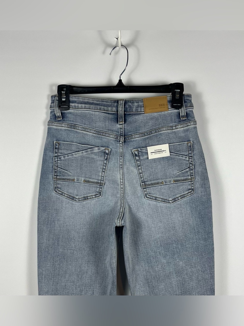 BKE ELLIE High Rise Mom Jean Size 25 Inseam 28” NWT - Picture 6 of 10